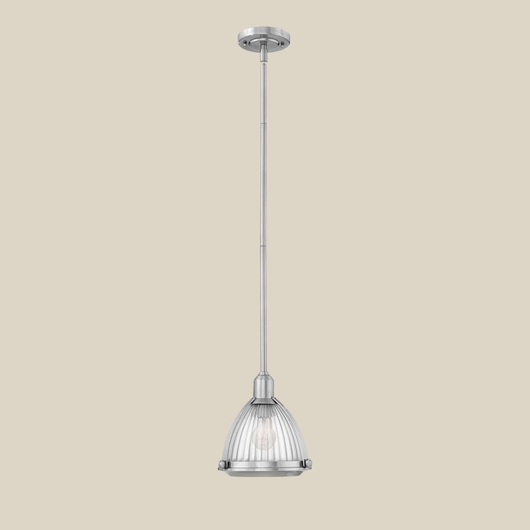 Aveton Pendant