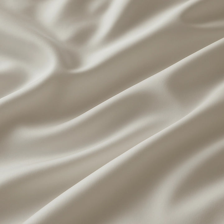 the Stillness Sateen Duvet Cover