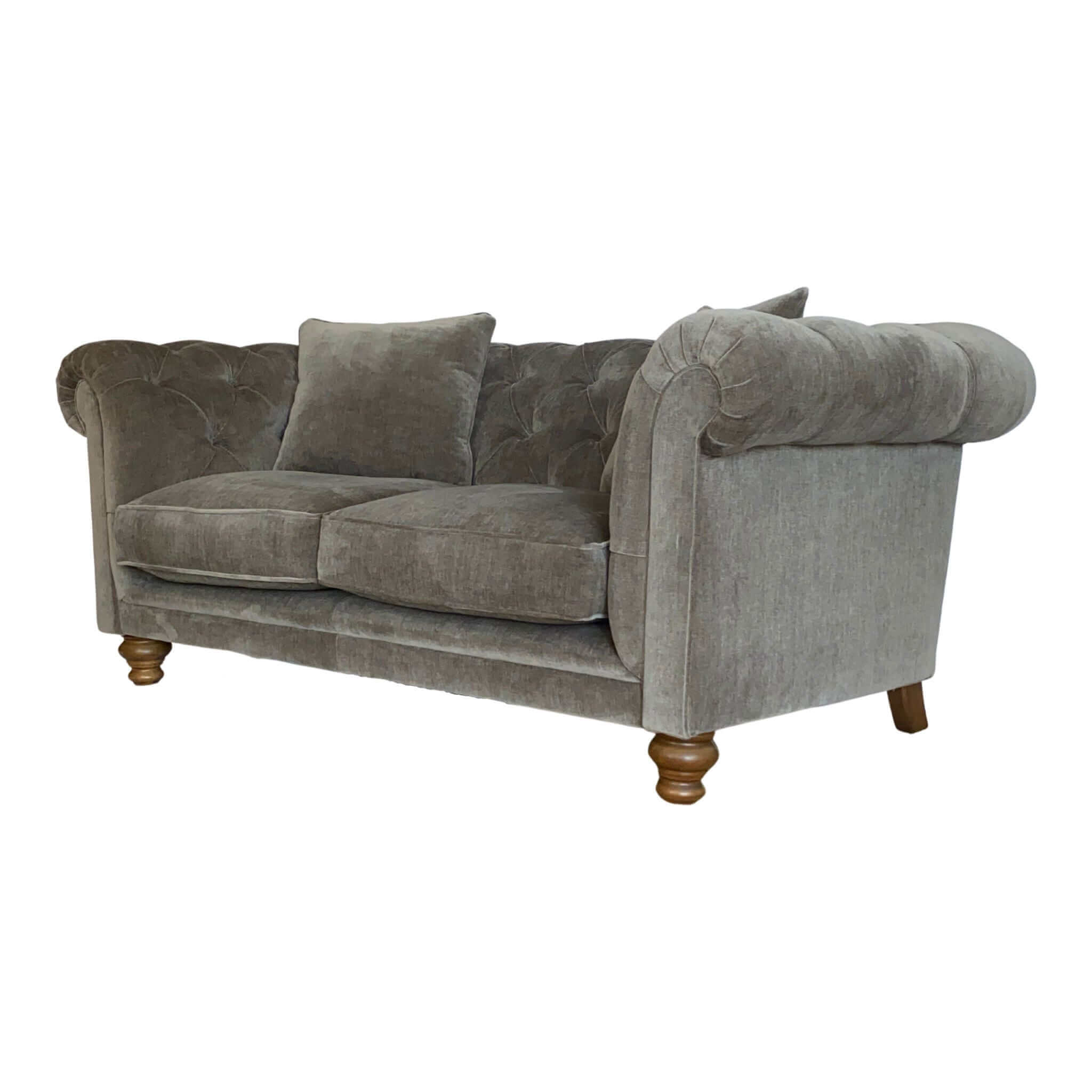 Edgecombe 2-Seat Chesterfield Sofa - escapologyhome.co.uk