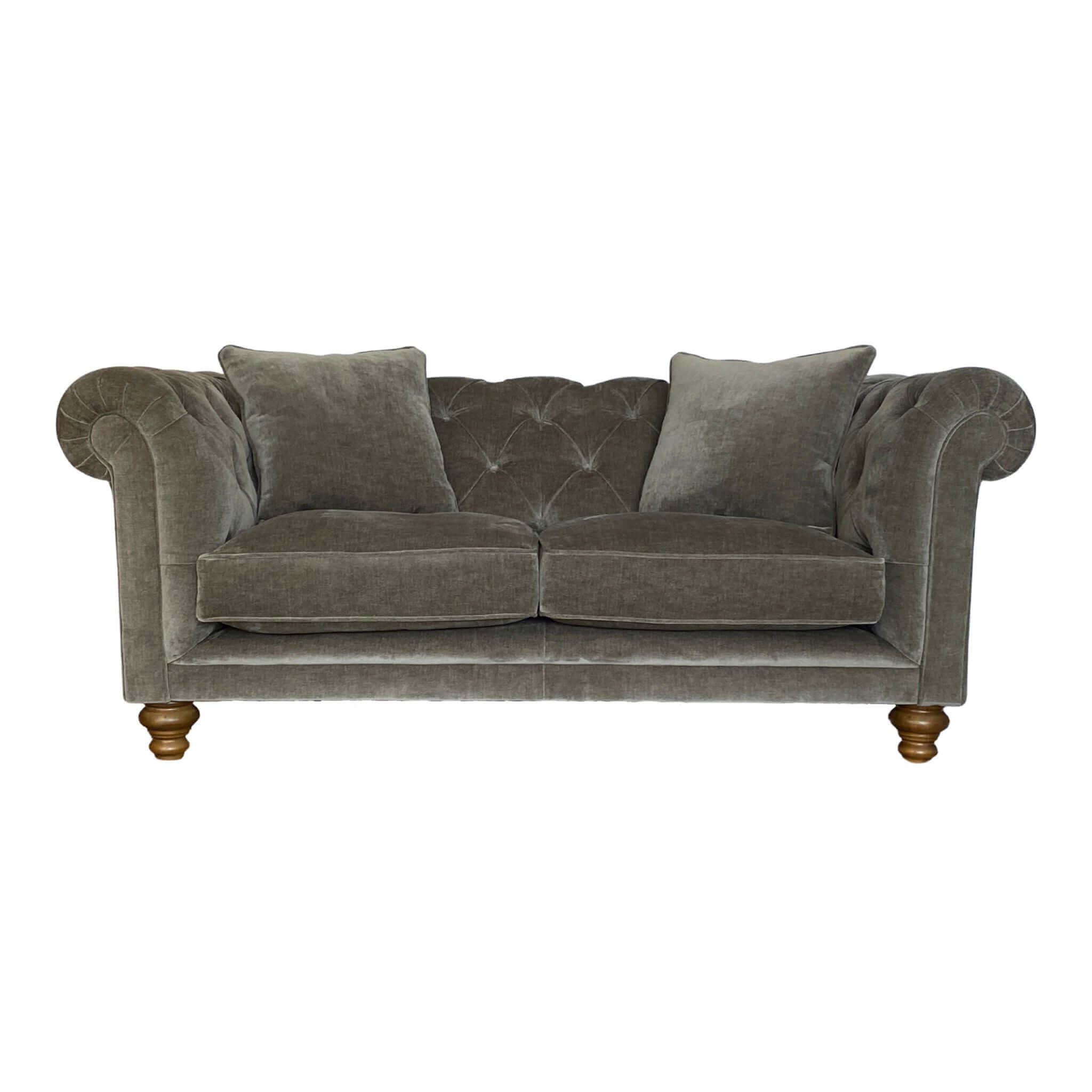 Edgecombe 3-Seat Chesterfield Sofa - escapologyhome.co.uk